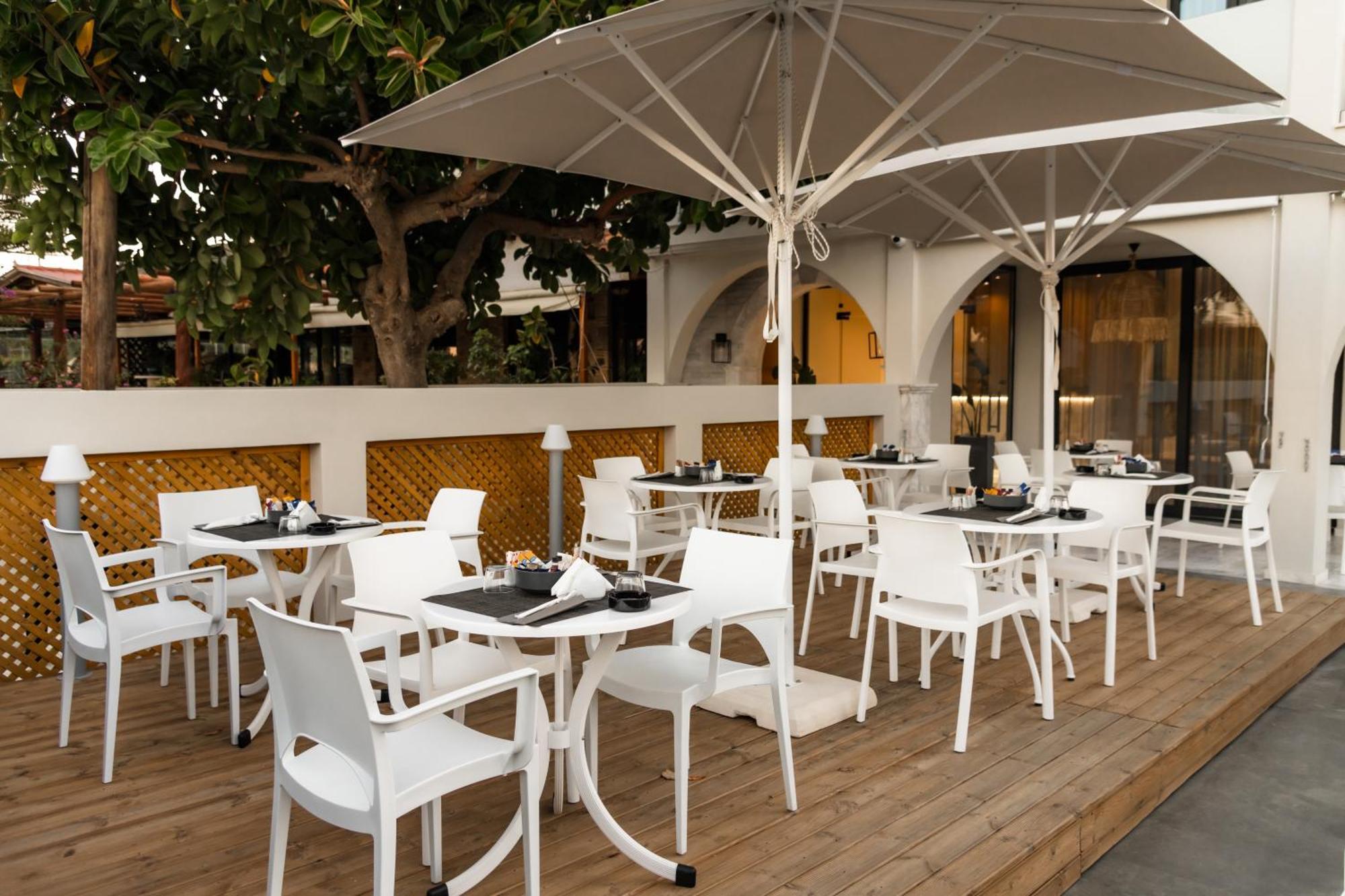 Nikon Boutique Hotel Kalamákion Exterior foto